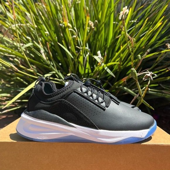 Clove Womens Healthcare Night Shift Black and White Sneakers NEW - Picture 7 of 12